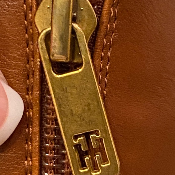 Tommy Hilfiger Saddle Leather Riding Boots / Wide Calf / New w Tags / 6 M WC - Picture 6 of 16